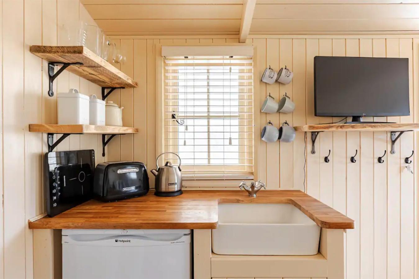 Shepherd'S Hut, 바스 외부 사진